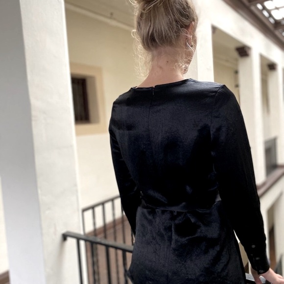 Theory Black Satin “Emory” Textured Tunic Small - Picture 2 of 7